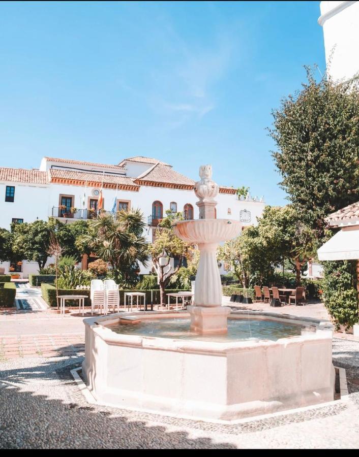 Apartamento Plaza De Los Naranjos Marbella Kültér fotó